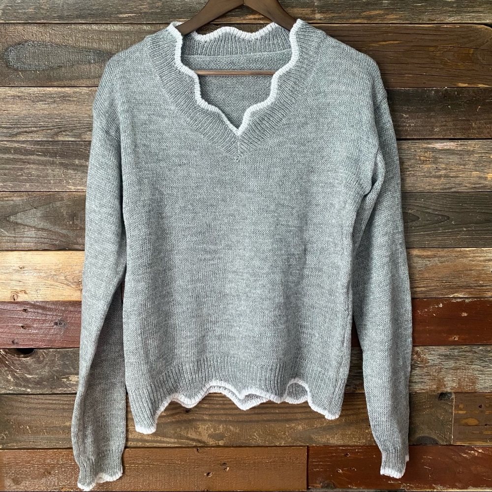 Gray scalloped edge v-neck with white trim sweater